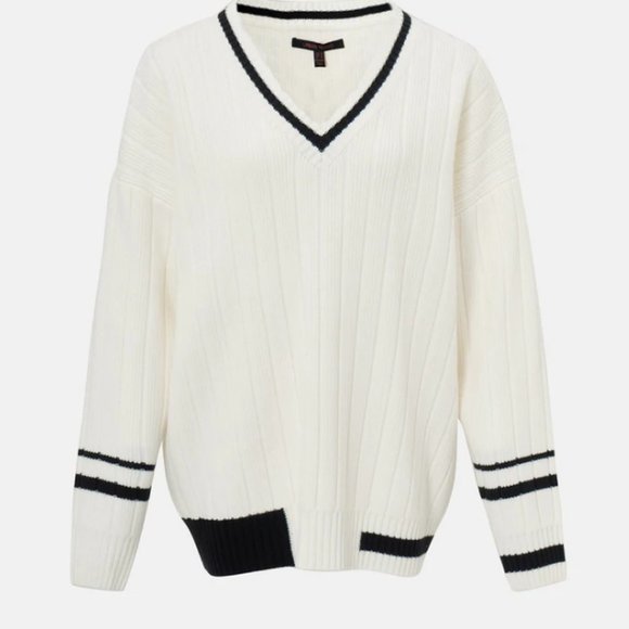 Urban Revivo turtle neck cable knit sleeveless sweater in black